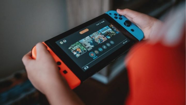 Konzole Nintenda Switch se ve světě prodalo přes 111 milionů kusů