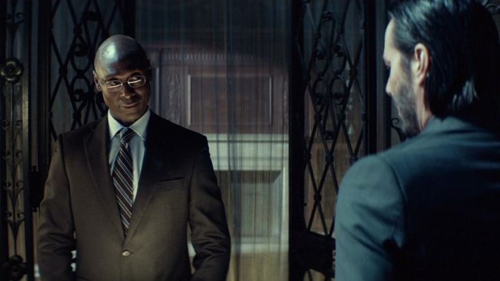 Zemřel herec a dabér Lance Reddick, známý ze série filmů John Wick či ze hry Quantum Break